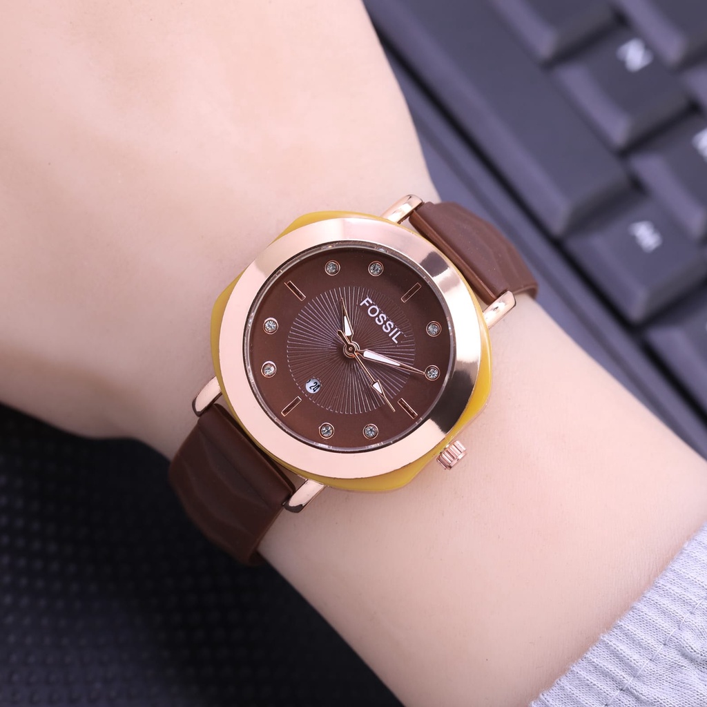 Jam Tangan Wanita L1653S Tali Rubber Case Rose Tanggal Aktif Free Box &amp; Baterai