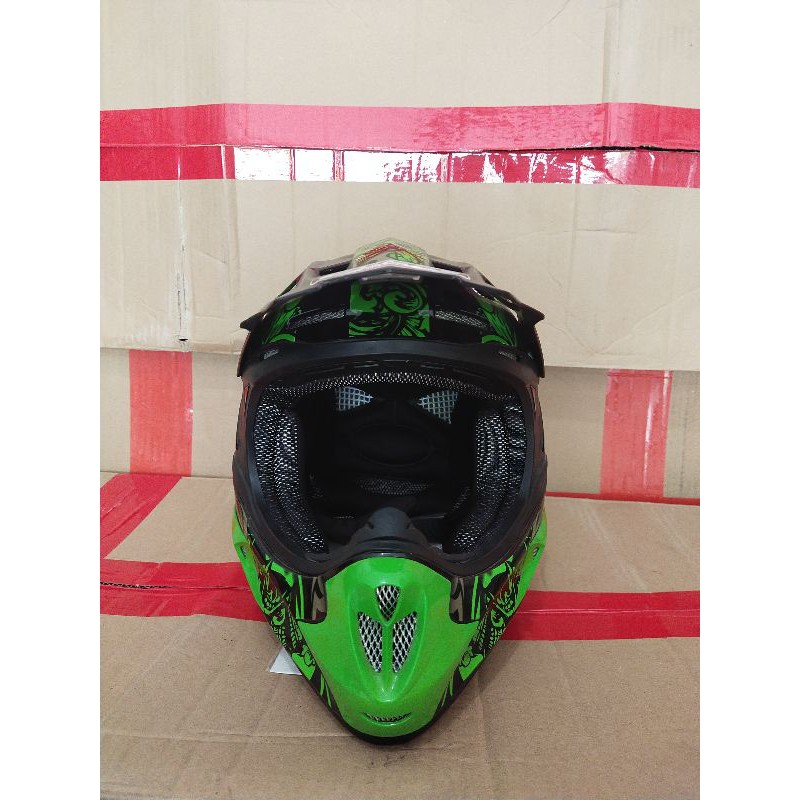 obral helm cross snail