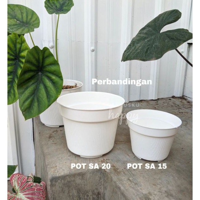 POT SA 20 PUTIH - POT MOTIF SERAT KAYU PLASTIK PUTIH 20 CM