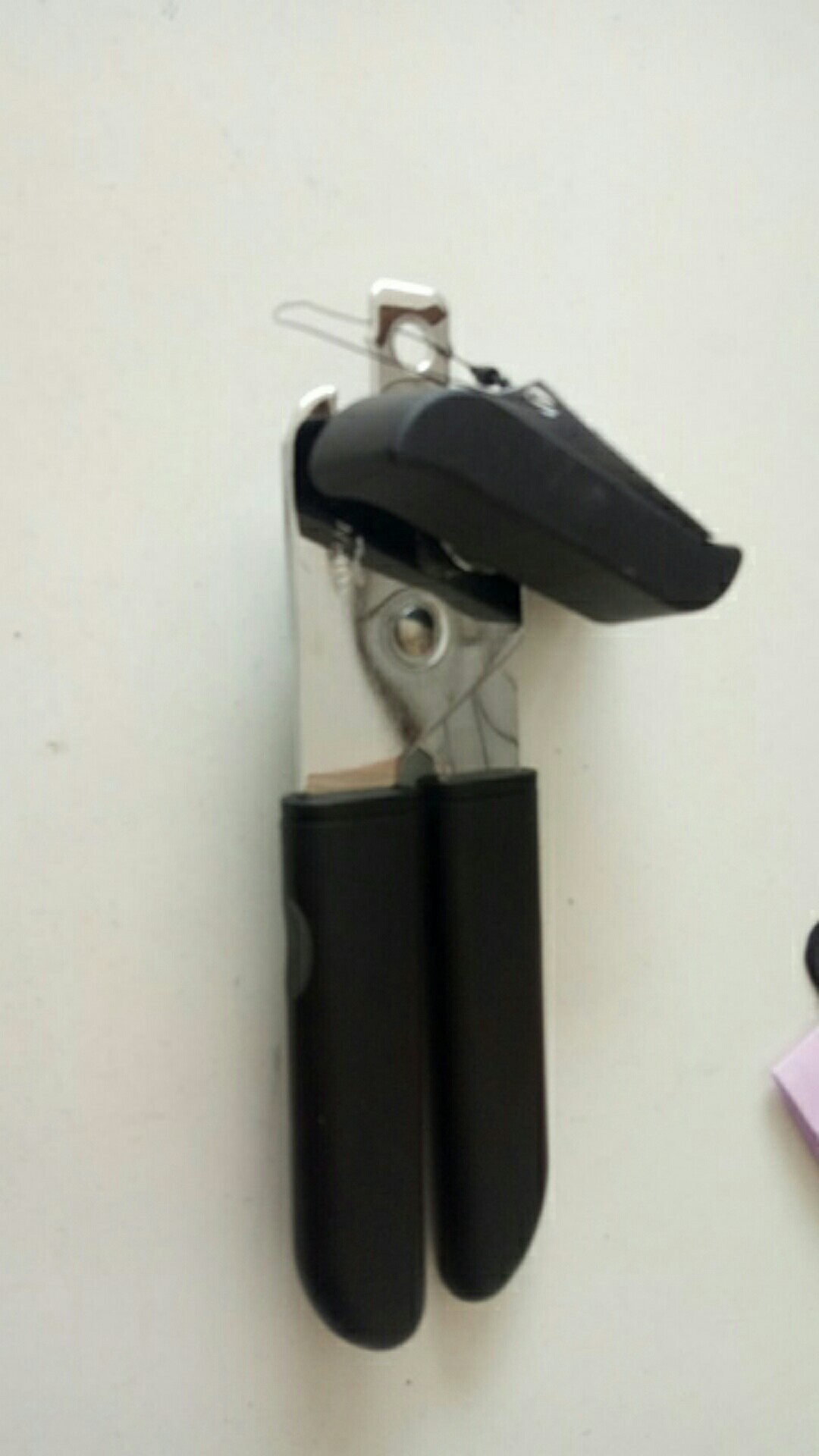 Nugen Pembuka Kaleng