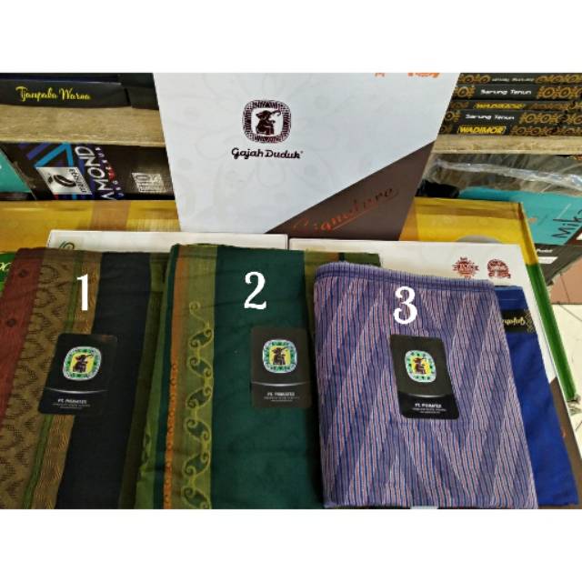 Sarung Gajah Duduk Signature