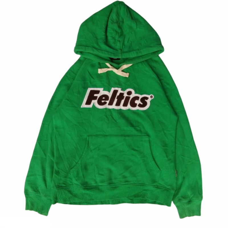 Hodie Feltics second