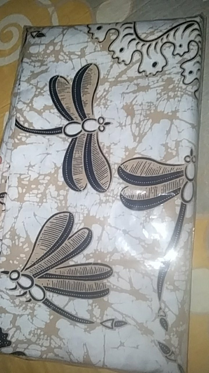 Kain Batik Solo Capong Pager Titik Navy Cream Sanforized Batiksoloamanah 105.000