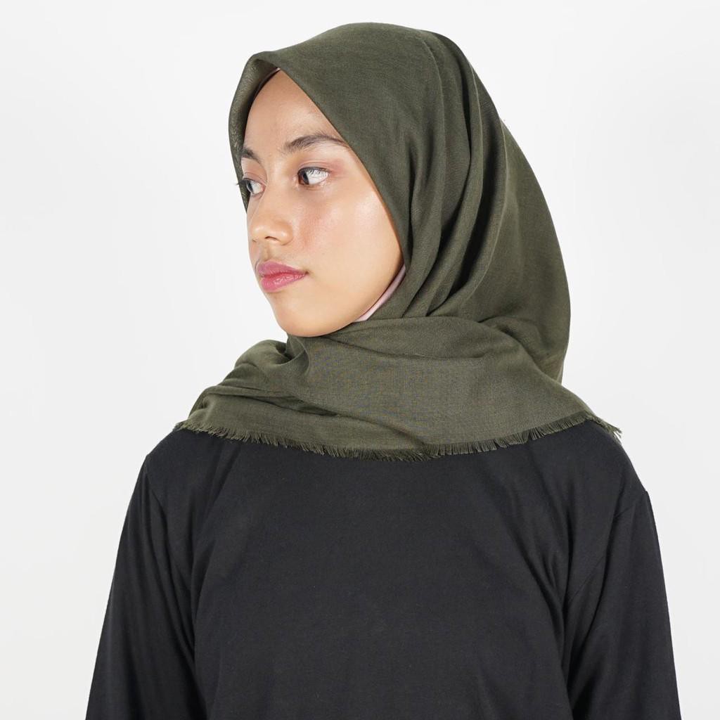 Saudia Jilbab Hijab Hijau Army Segiempat Kerudung Rawis Voal Square Grosir Premium Quality