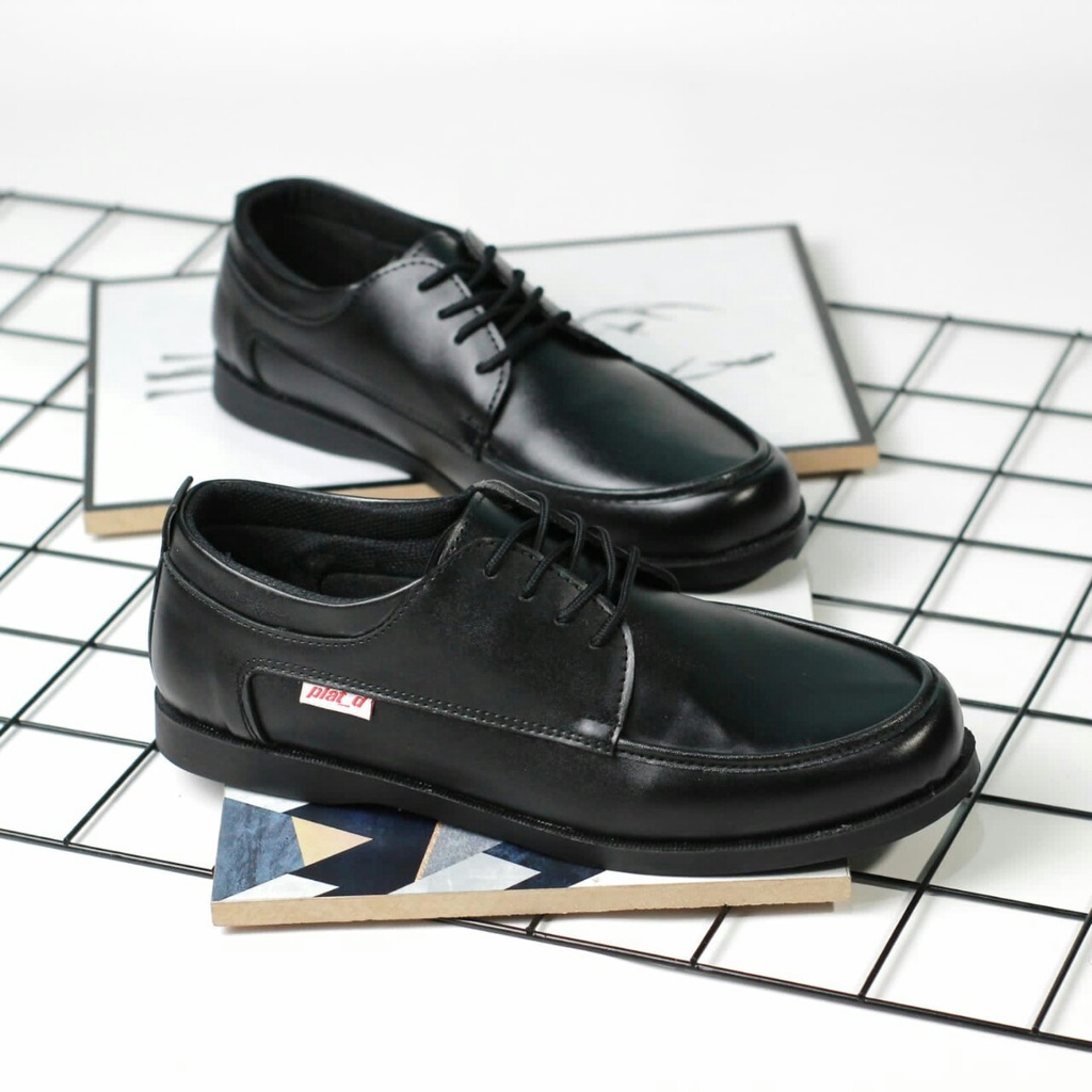 SepatuFormal Pantofel pria Resmi Formal Hitam Coklat Kuliah Kondangan Kerja PNS Guru slip on pria sepatu formal casual pria kulit asli Sepatu Pansus || Sepatu Slip On Pria Jimy Sepatu Santai Kulit Suede Original Made Sepatu Formal Pria Kulit Asli