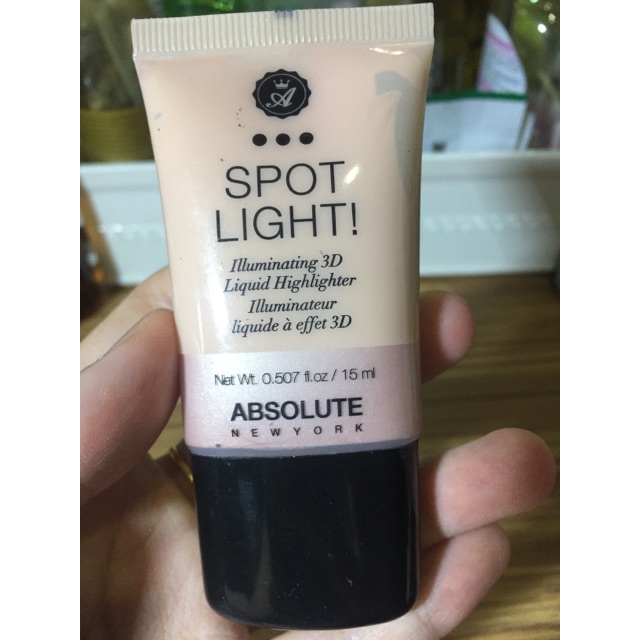 PRELOVED: Absolute New York Spot Light Illuminating 3 D Liquid Highlighter