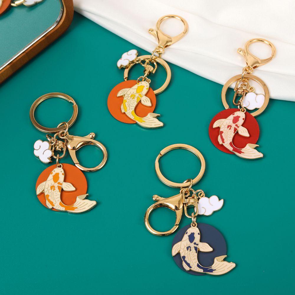 [Elegan] Gantungan Kunci Koi Lucu Retro Kreatif Kartun Logam Jepang Key Chain