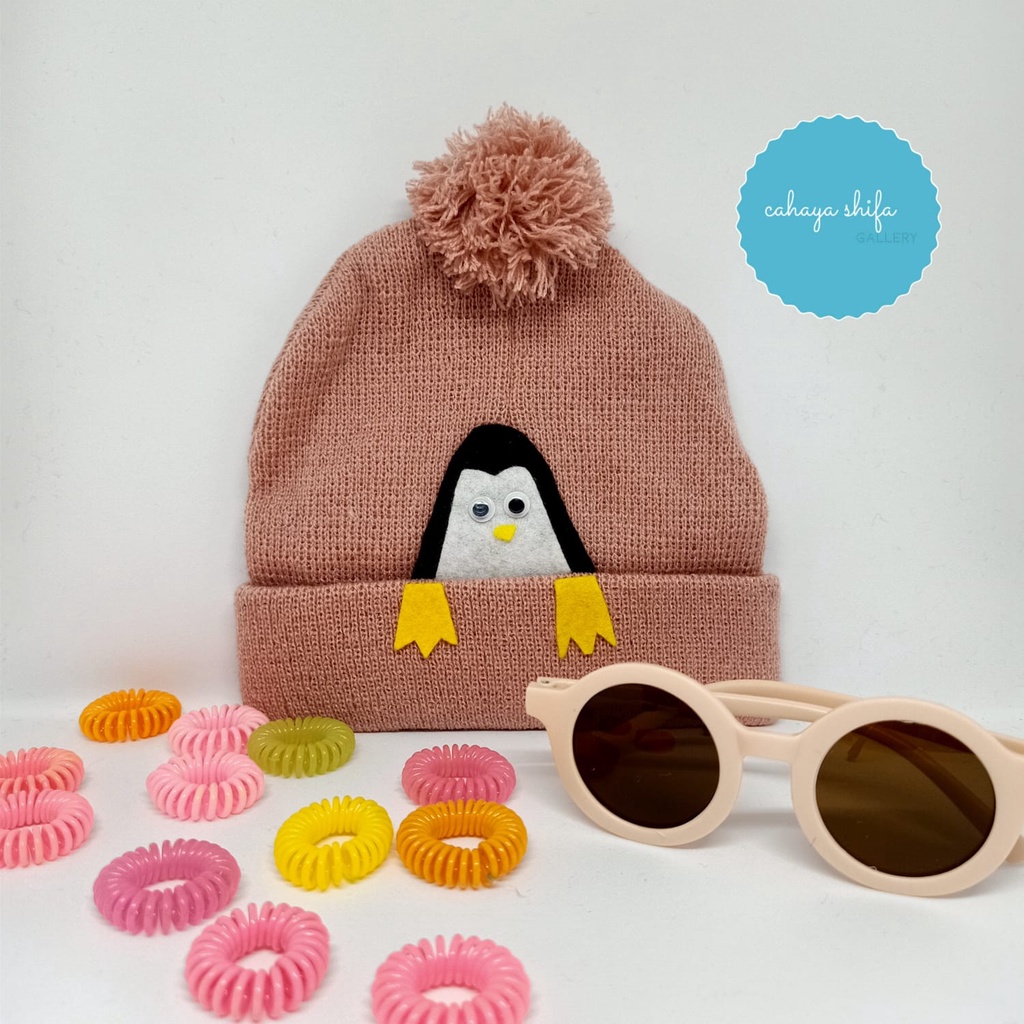 KUPLUK ANAK BAYI MOTIF PENGUIN / KUPLUK TOPI BEANIE HAT MOTIF PENGUIN