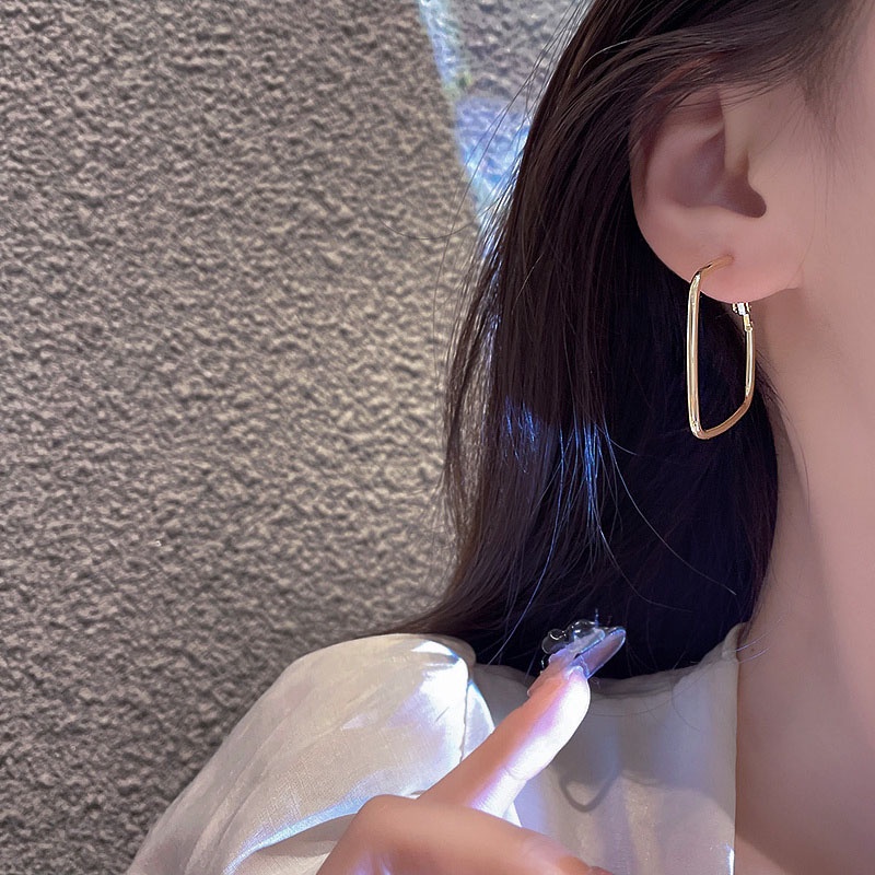 Anting Hoop Geometris Bahan 925 silver needle