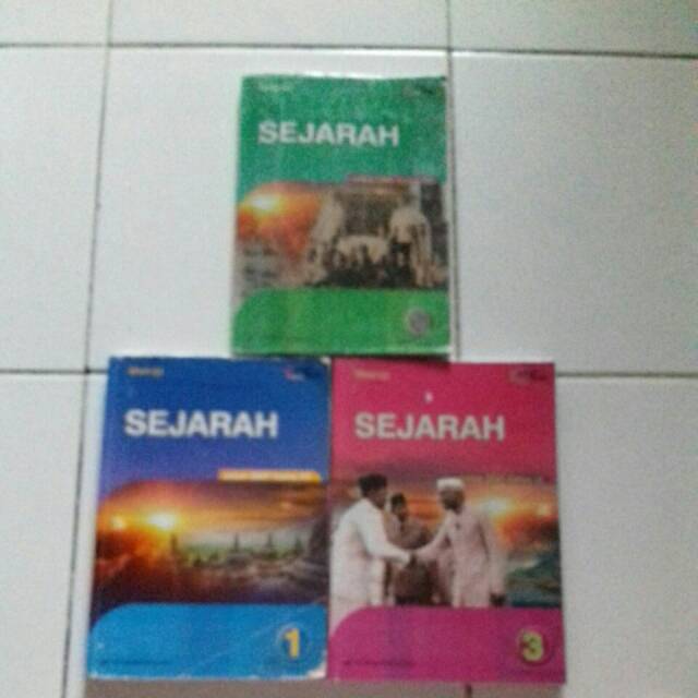 [Preloved] Buku Paket SMP SEJARAH Penulis Matroji Penerbit Erlangga