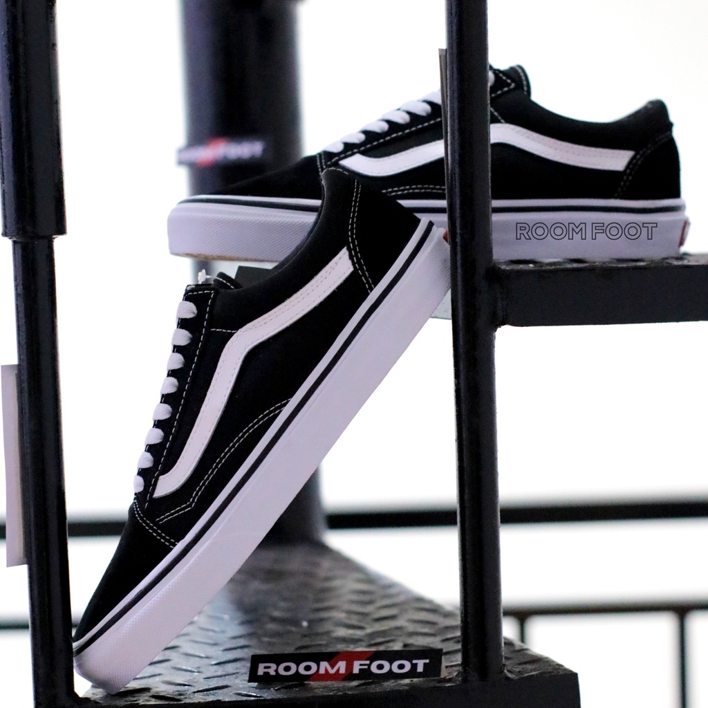 Sepatu Old Skool Classic Black White | Sneakers Oldskool Hitam Putih