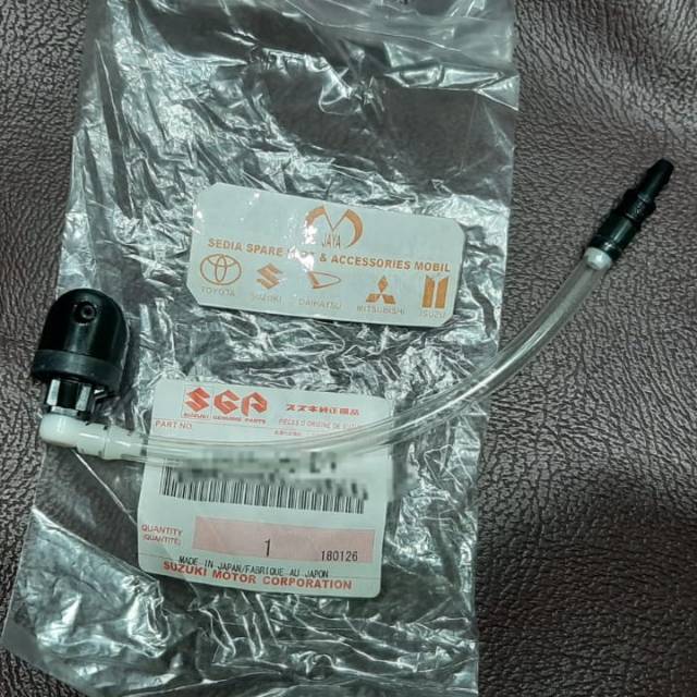 NOZZLE WIPER BELAKANG  APV - ARENA ASLI
