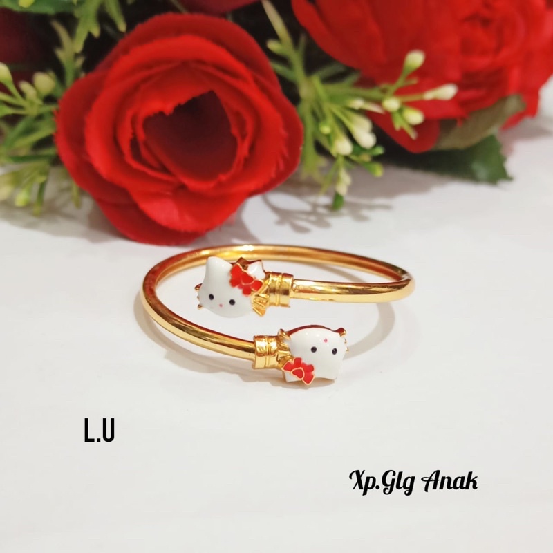 TITANIUM Gelang Bangle Anak-anak Karakter hello Kitty Gold,termurah,tidak karat *COD*