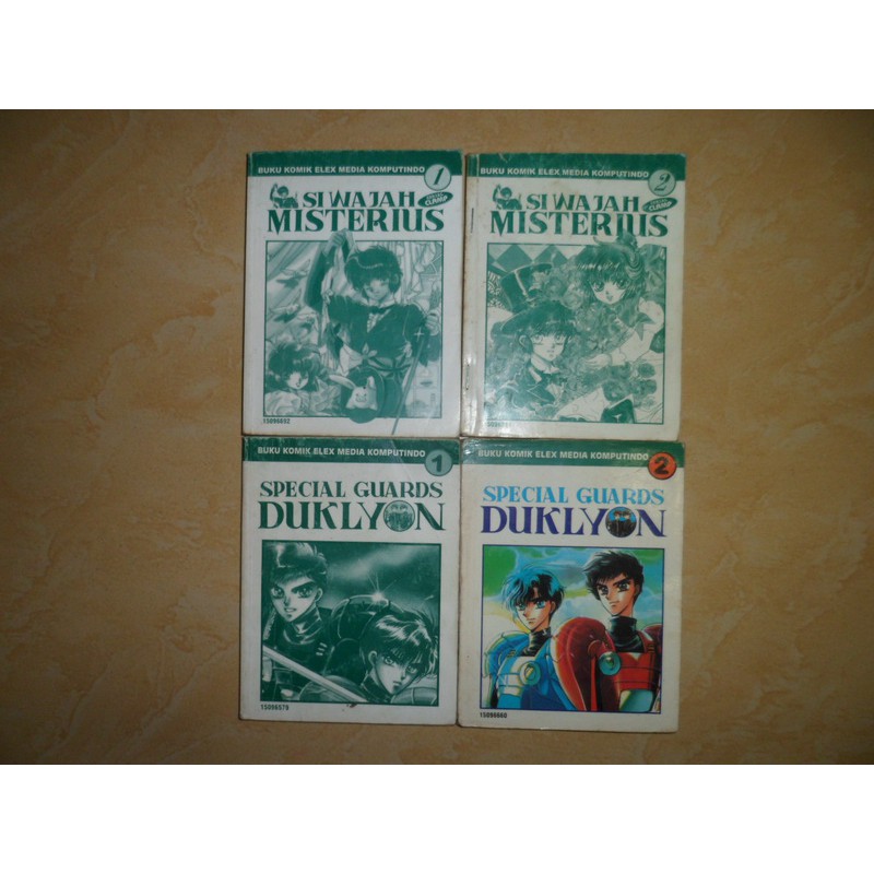 Komik Si Wajah Misterius 1-2 + Special Guards Duklyon 1-2 Tamat Clamp