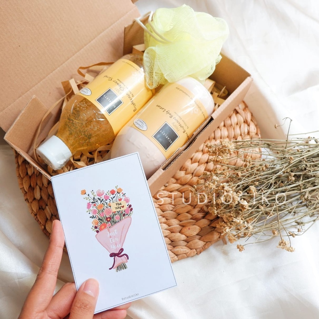 Kado Ulang Tahun Cewek Hampers Scarlett Whitening Gift Box Wisuda Hadiah Pacar