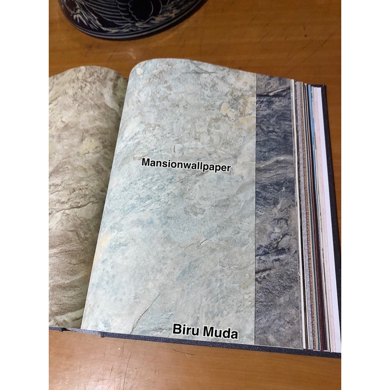 Wallpaper Dinding Motif Marmer Abstrak Biru - Coklat