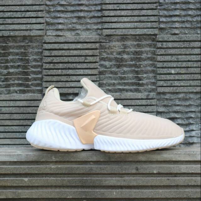 Adidas Alphabounce Instinct - 001