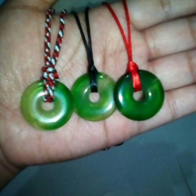 Kalung Tali Liontin Giok Bulat