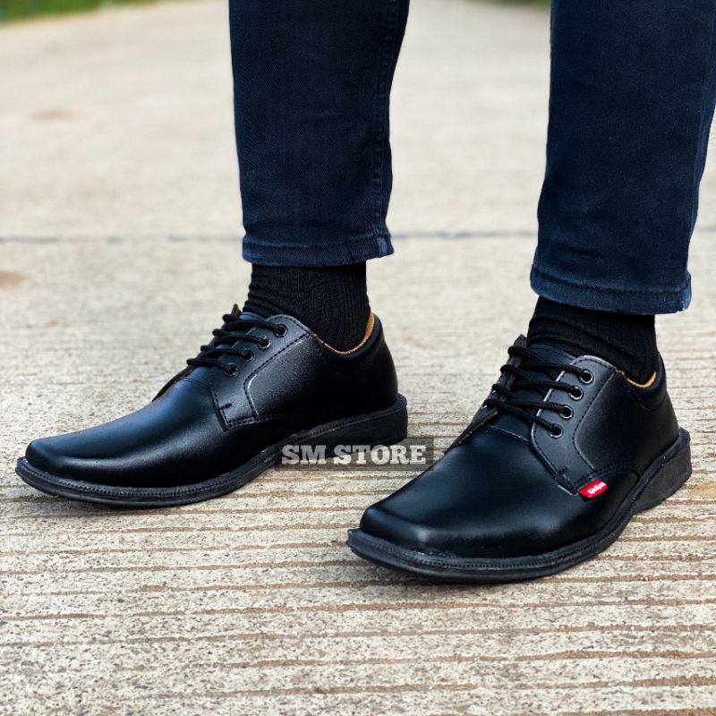 SEPATU PANTOFEL KULIT KICKERS | SEPATU KANTOR PRIA