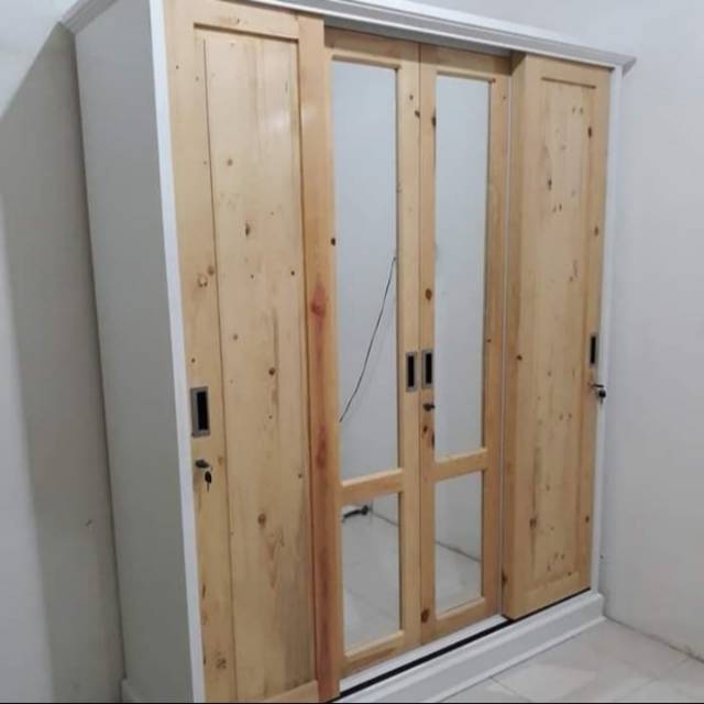 Lemari pakaian kayu jati belanda