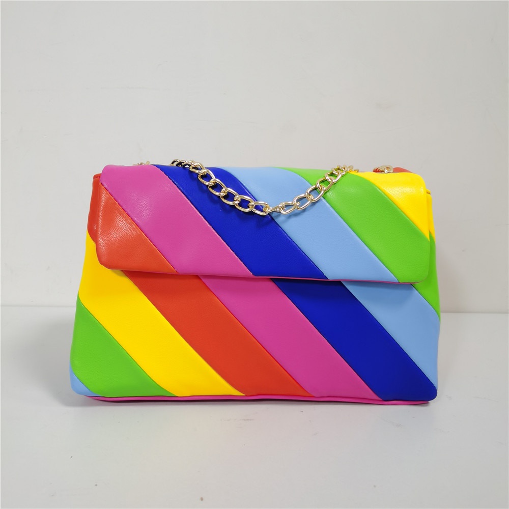 PREORDER Tas Tangan Pelangi Garis-garis Logam Kulit PU Tas Bahu dengan Tali Bahu Logam Emas Dapat Di