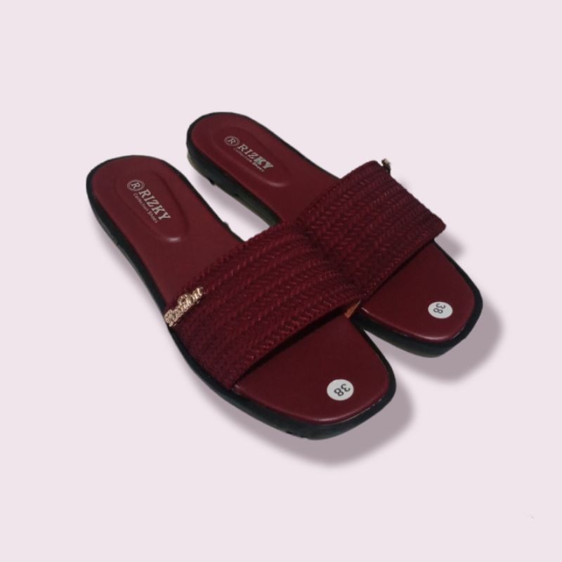 Sandal Slop Wanita terbaru/Sandal slop teplek