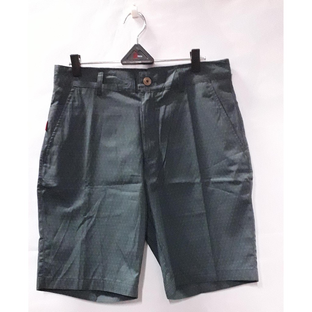 CELANA PENDEK CAESAR