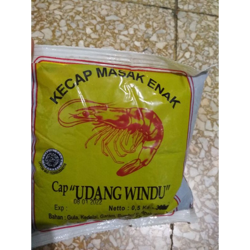 

Kecap masak enak Kecap kental manis Kecap khas Pati Oleh-oleh buah tangan jateng kecap manis murah