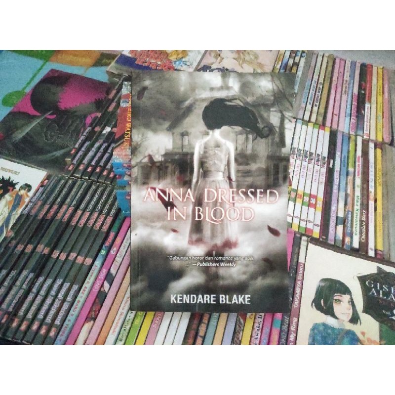 Novel ANNA DRESSED IN BLOOD by Kendare Blake (PRE-LOVED)