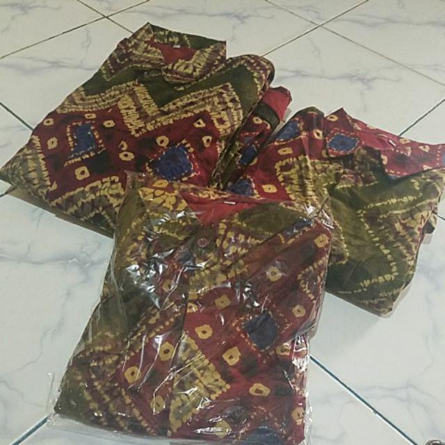 Kemeja Katun Motif Jumputan Tangan Panjang