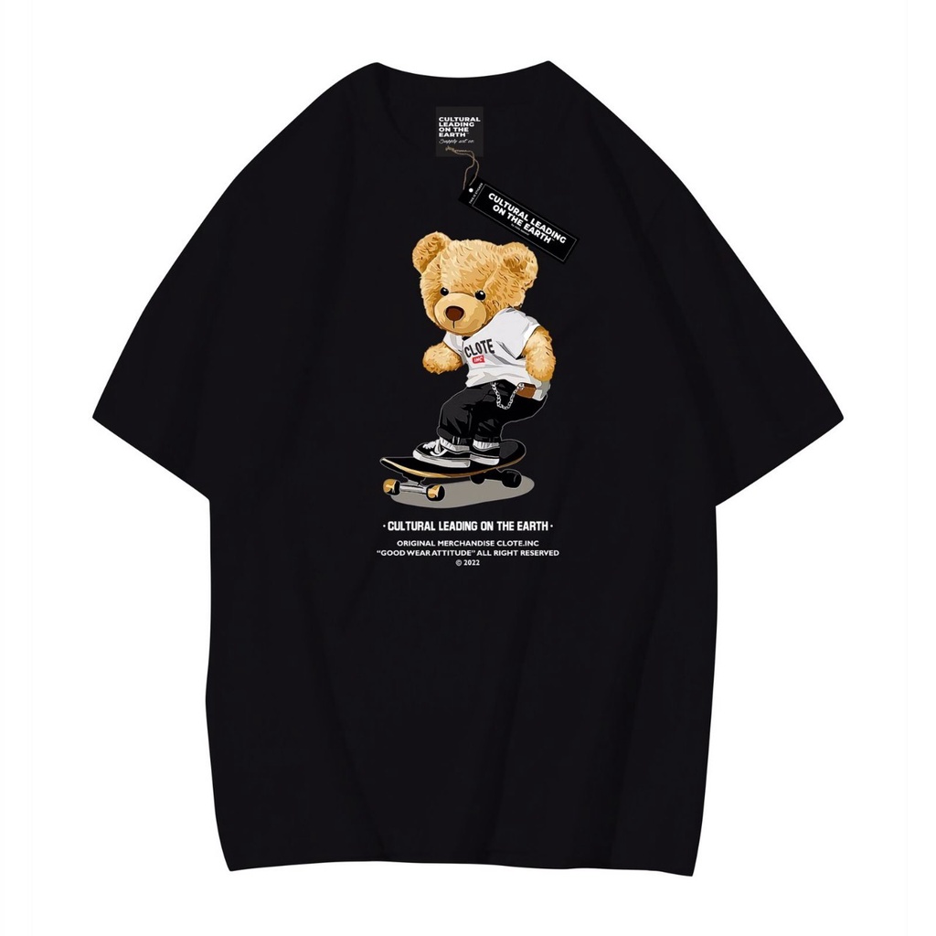 KAOS UNIQLO x KAWS / KAOS DISTRO UNIQLO / PAKAIAN PRIA & WANITA / BAJU UNIQLO x KAWS FULL TAG & LOGO / UNIQLO TSHIRT-TB Skate Hitam