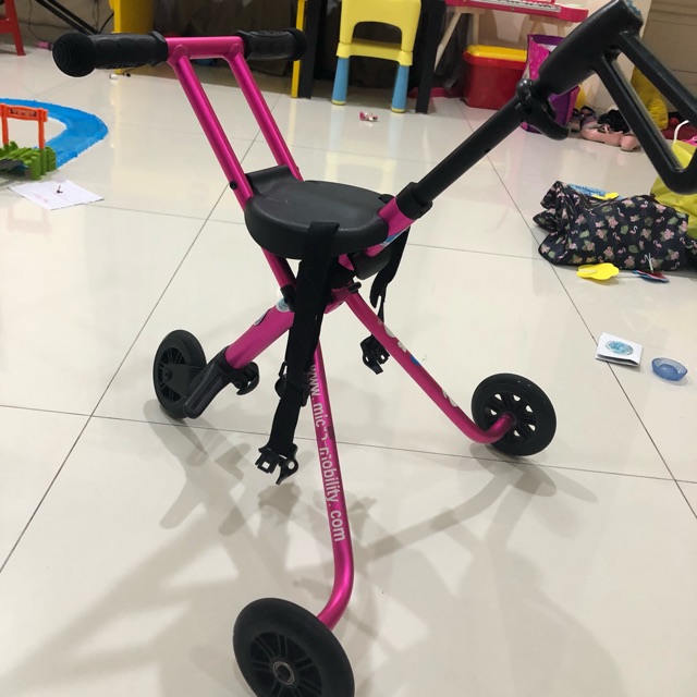 Micro trike deluxe pink preloved like New