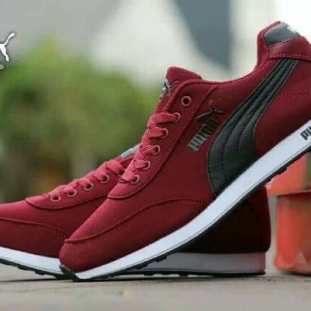 Sepatu Casual Puma