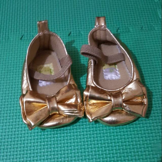 Sepatu bayi eyka (size S)
