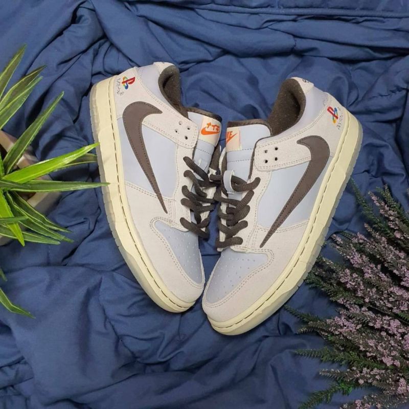 Nike SB Dunk x Travis Scott Playstation