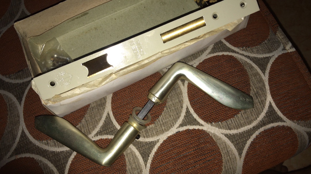 Handle Gagang Pintu Klasik Brand Anchor