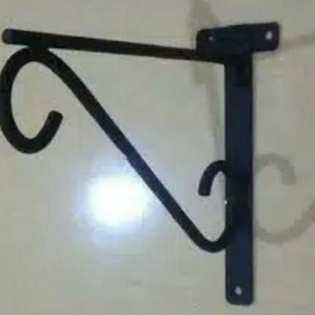 gantungan pot besi rak tanaman gantung
