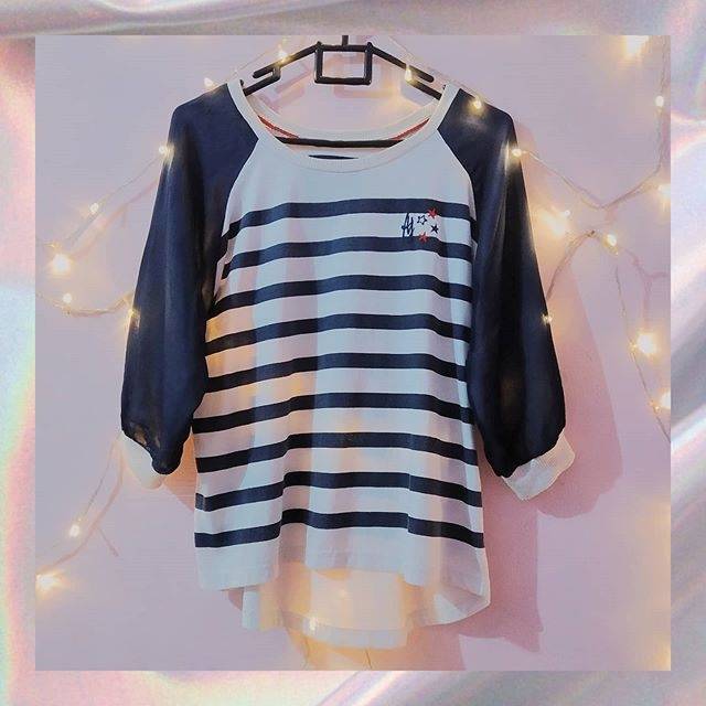 Preloved Baju Kaos - Salur Navy Putih merk American Jeans (100% original store)