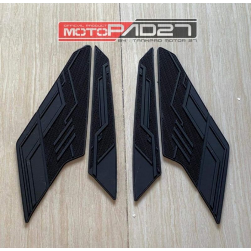 STIKER STICKER FOOTSTEP RUBBER VARIO 160