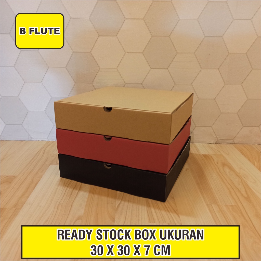 

Box 30x30x7 CM Hampers | Kado | Pizza | Gift | Polos | Aksesoris