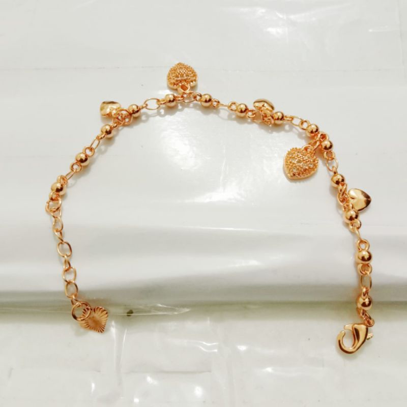 gelang wanita dewasa motif love ,gelang titanium asli anti luntur anti karat,gelang Perhiasan mirip mas asli, perhiasan berlapis emas 24 k