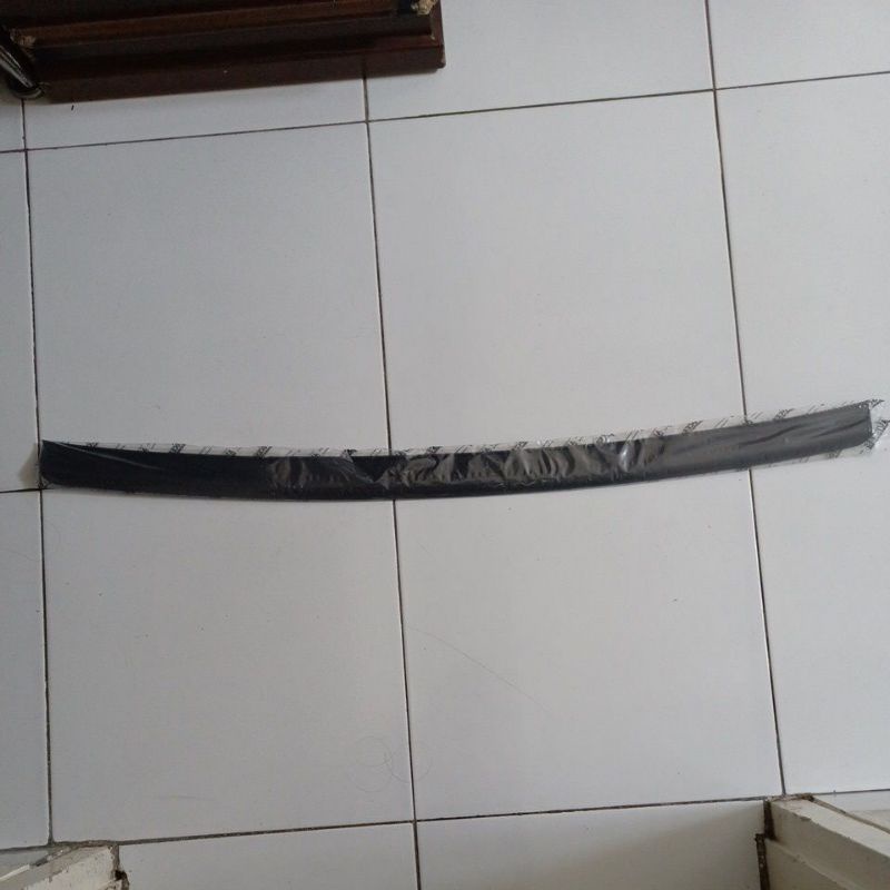 Sill plate bagasi sill plate belakang calya dan sigra