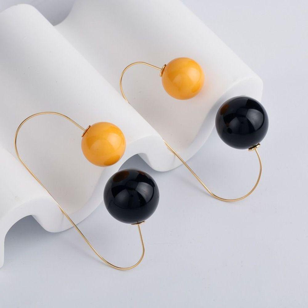 Mxbeauty Anting Bola Hitam Kuning Elegan Manis Untuk Gadis Menjuntai Anting Kepribadian Temperamen Drop Earrings Wanita Stud Earrings