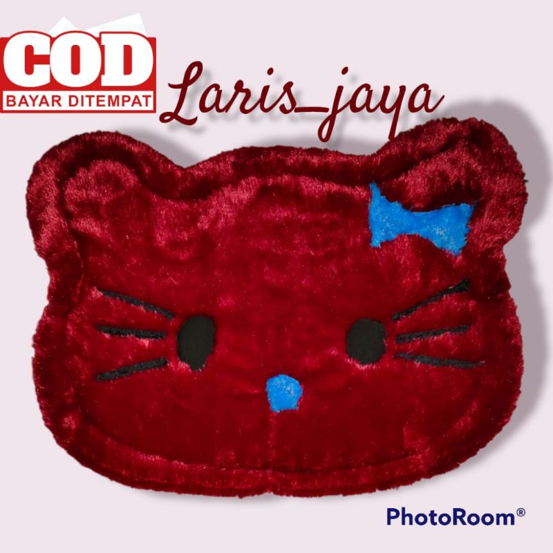 Kesed kaki karakter bulu rasfur anti slip