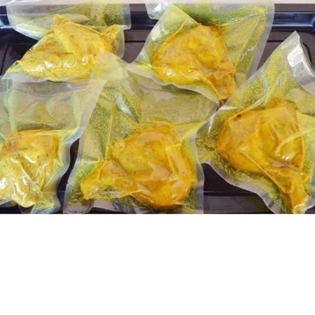

AYAM GORENG BUMBU FROZEN 1 EKOR TANPA UNGKEP DIJAMIN ENAK 100%
