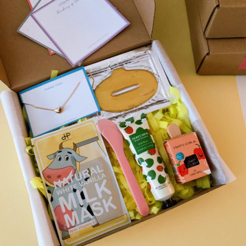 

Kado Kuning C: Ultah/ Selamat/ Terima kasih/ Lagi mikirin kamu