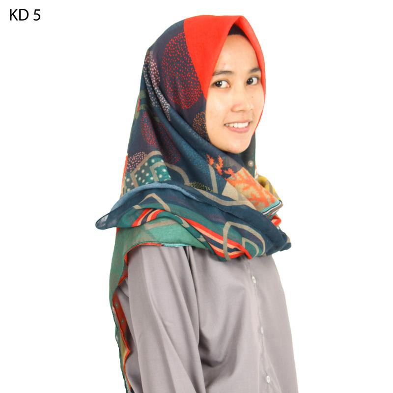 Kerudung segi empat motif terlaris