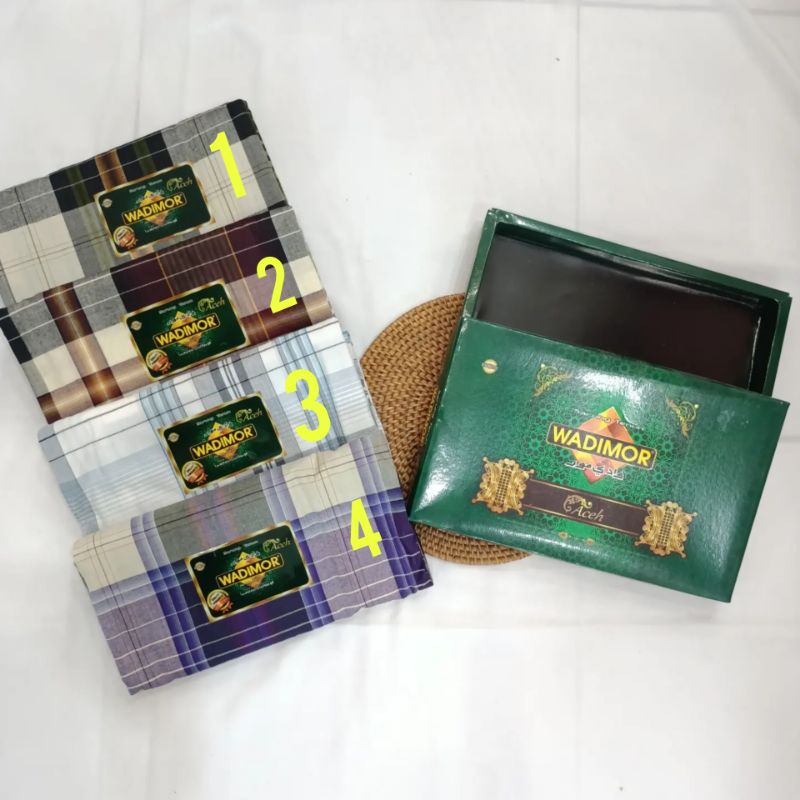 Sarung Wadimor Aceh