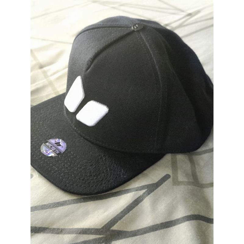 Topi Macbeth Original