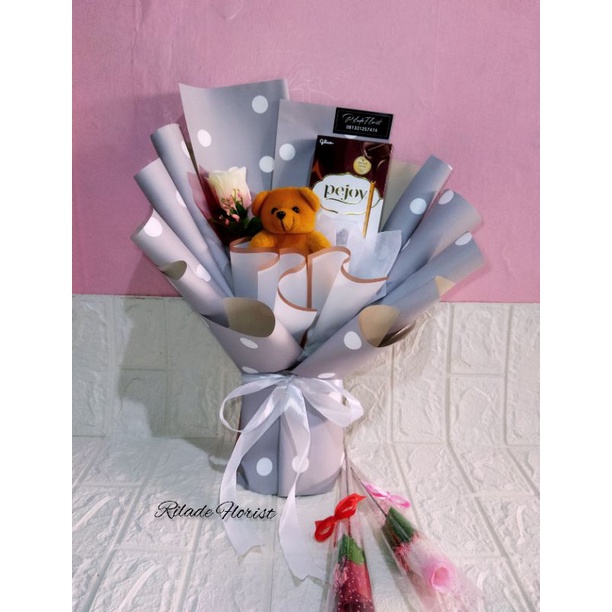 

BUKET BONEKA MIX COKLAT // BUKET VALENTINE // BUKET WISUDA // BUKET ULTAH